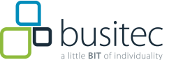 Das Logo der busitec GmbH. Drei quadrate mit unterschiedlicher Größe und Farbe links neben dem Schriftzug busitec.